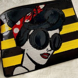 Alice+Olivia wristlet clutch - beautiful stace face sequin design